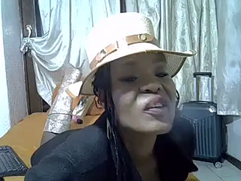 DevineChic online show from 03-18-25, 04:39