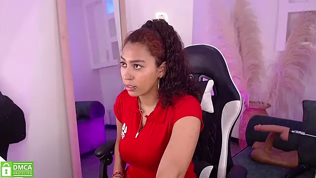 dayancarolina  online show from 09-08-25, 07:57