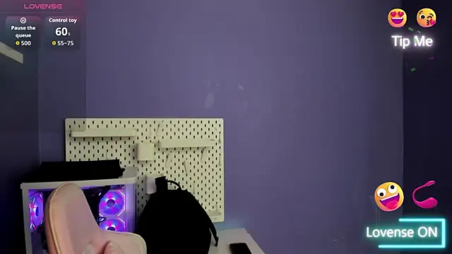 Alice 26  online show from 11-12-25, 03:27