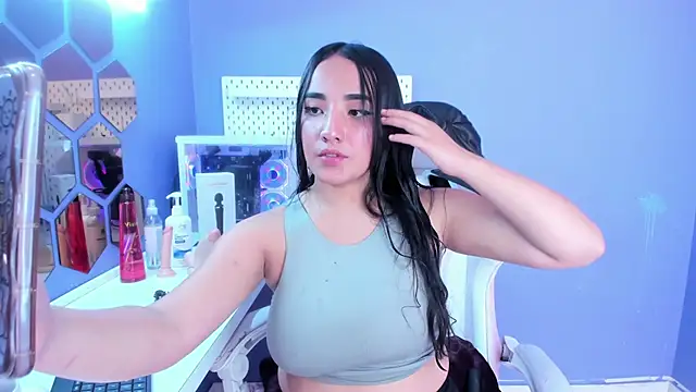 Alice 26  online show from 11-27-25, 01:33