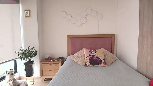 Sairy  online show from 09-30-25, 05:52