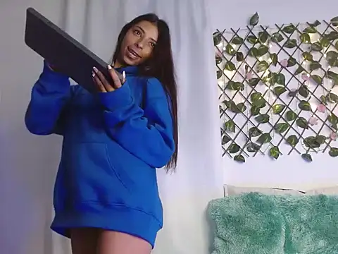 Jasmine Tookens online show from 03-22-25, 06:54