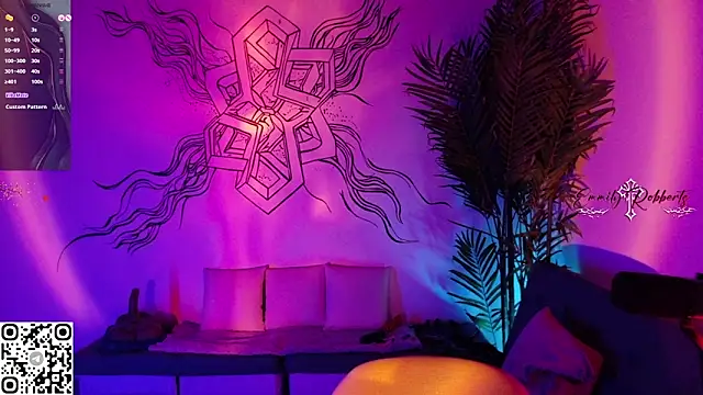 Emmi Roberts online show from 04-14-26, 12:37