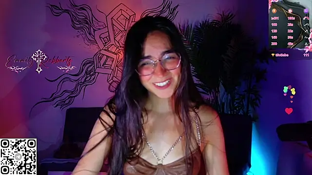 Emmi Roberts online show from 05-15-26, 11:58