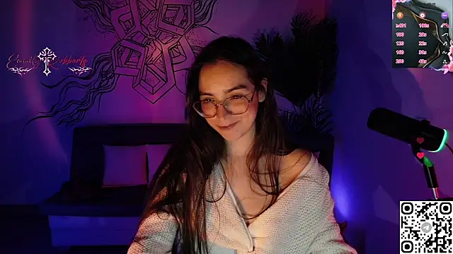 Emmi Roberts online show from 06-08-26, 01:50