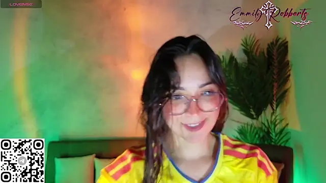 Emmi Roberts online show from 06-28-26, 12:39