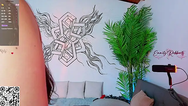 Emmi Roberts online show from 04-17-26, 08:11