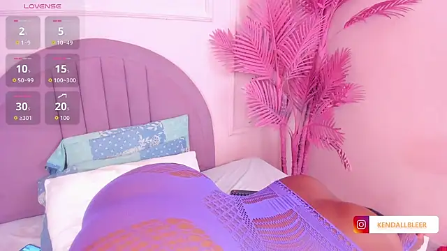 Kendallbleer online show from 11-10-25, 12:32