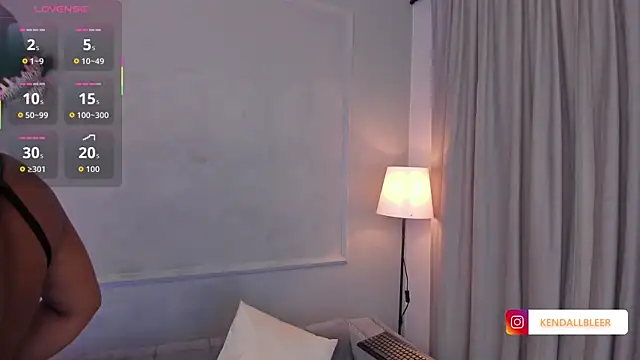 Kendallbleer online show from 09-20-25, 02:33