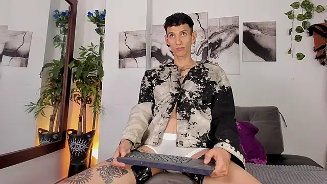 Giotrashy online show from 11-14-25, 08:23