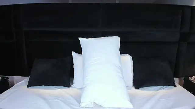 LauraCarther online show from 01-15-26, 05:27