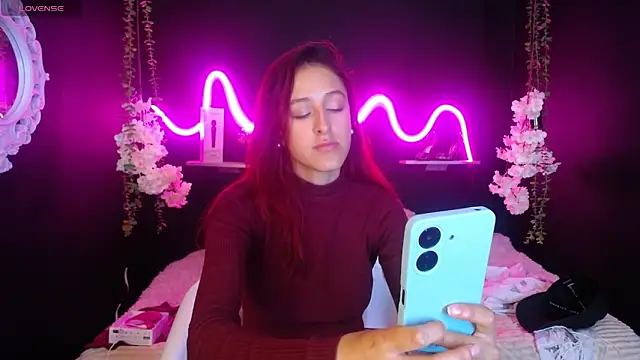 Hairydoll  online show from 03-18-25, 08:05