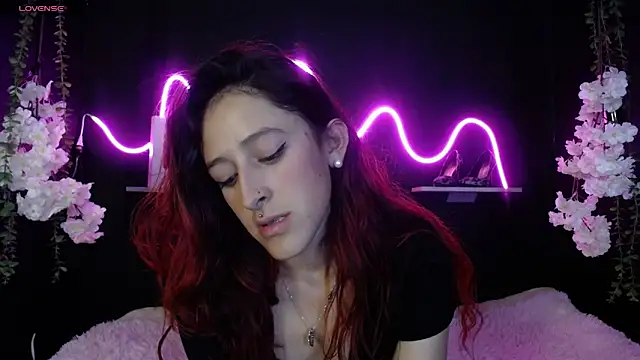 Hairydoll  online show from 03-20-25, 01:57