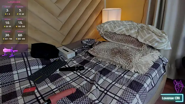 Snapshot of alice_kingsley_ chatting on 11-20-25, 09:25 alice kingsley online show from 11-20-25, 09:25