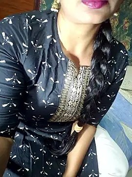 Snapshot of Shalini_telugu09 chatting on 06-06-26, 12:43 Shalini telugu09 online show from 06-06-26, 12:43