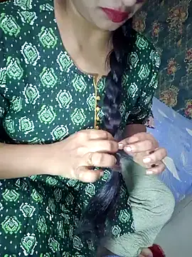 Snapshot of Shalini_telugu09 chatting on 06-15-26, 03:55 Shalini telugu09 online show from 06-15-26, 03:55