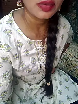 Snapshot of Shalini_telugu09 chatting on 07-28-26, 04:50 Shalini telugu09 online show from 07-28-26, 04:50