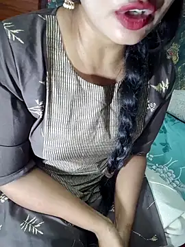 Snapshot of Shalini_telugu09 chatting on 06-27-26, 09:26 Shalini telugu09 online show from 06-27-26, 09:26