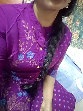 Snapshot of Shalini_telugu09 chatting on 06-16-26, 07:19 Shalini telugu09 online show from 06-16-26, 07:19