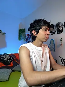 Snapshot of Yaiden_11 chatting on 10-05-25, 10:06 Yaiden 11 online show from 10-05-25, 10:06