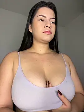 Saanvi21 online show from 11-13-25, 09:24