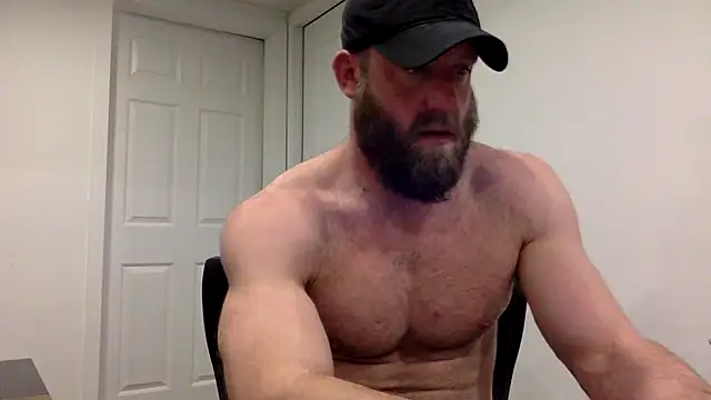 Snapshot of clarkefit chatting on 03-15-25, 12:58 clarkefit online show from 03-15-25, 12:58