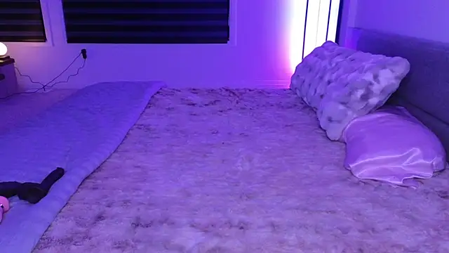 margot robbie7 online show from 03-03-26, 11:56