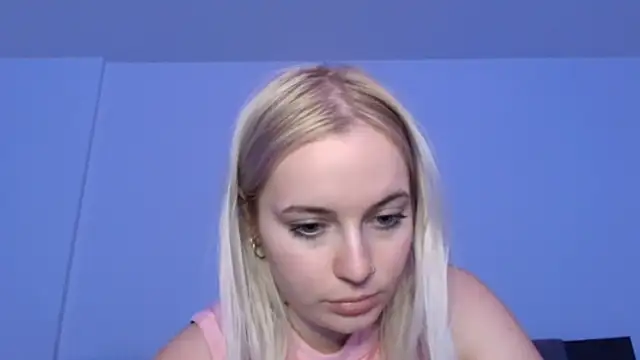 Snapshot of margot_robbie7 chatting on 09-10-25, 12:31 margot robbie7 online show from 09-10-25, 12:31
