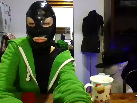 Snapshot of trixa chatting on 06-19-26, 03:45 trixa online show from 06-19-26, 03:45