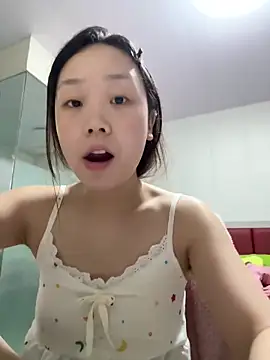 Snapshot of Minnie-66 chatting on 09-23-25, 10:44 Minnie-66 online show from 09-23-25, 10:44