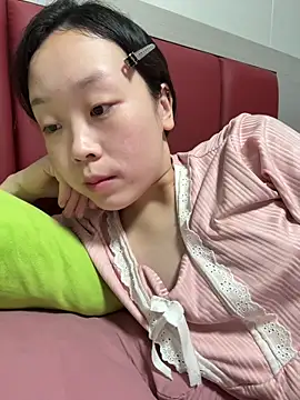 Snapshot of Minnie-66 chatting on 10-03-25, 11:45 Minnie-66 online show from 10-03-25, 11:45