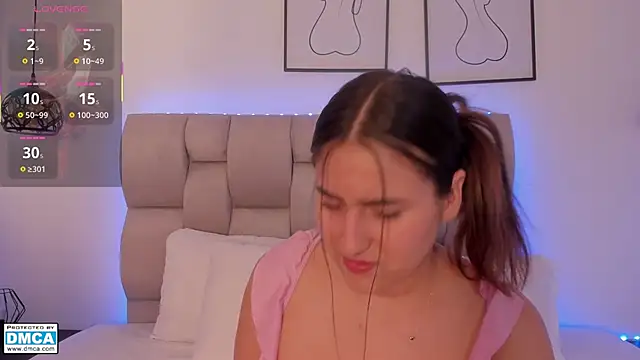 Hanna Evans   online show from 03-20-26, 12:28