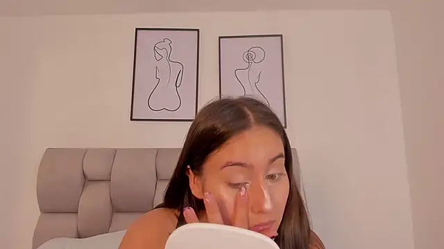 Hanna Evans   online show from 09-11-25, 12:05