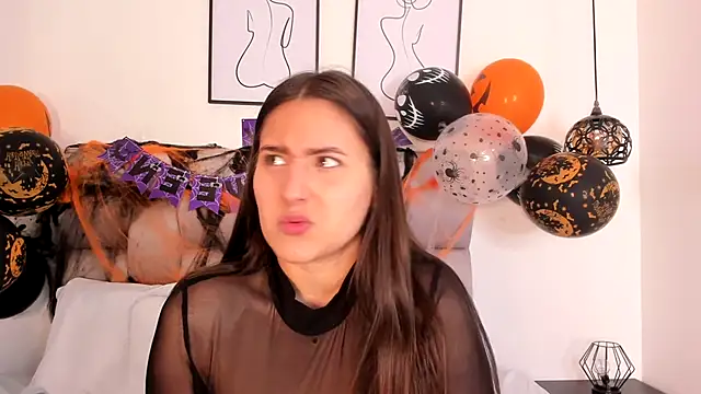 Hanna Evans   online show from 10-30-25, 12:36