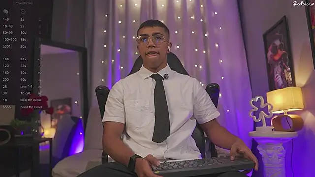 Snapshot of Colstorw_ chatting on 03-07-26, 10:10 Colstorw online show from 03-07-26, 10:10