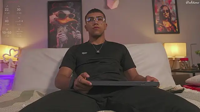 Snapshot of Colstorw_ chatting on 03-11-26, 10:42 Colstorw online show from 03-11-26, 10:42