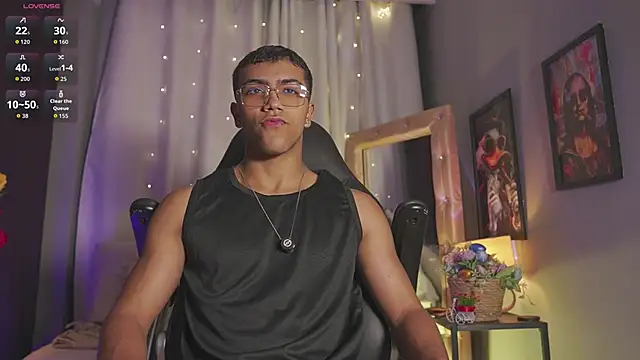 Snapshot of Colstorw_ chatting on 03-31-26, 10:06 Colstorw online show from 03-31-26, 10:06