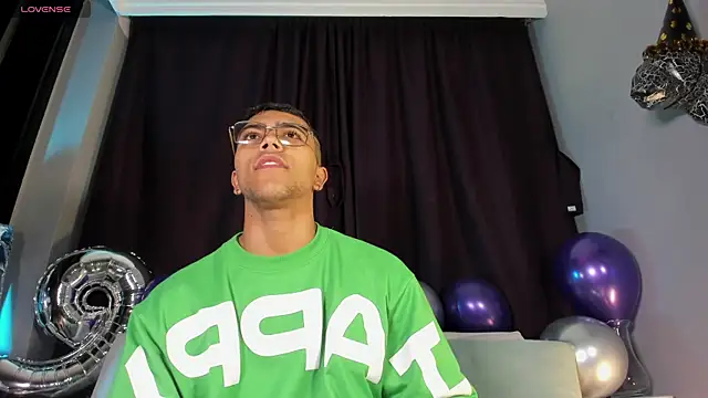 Colstorw  online show from 11-15-25, 10:30