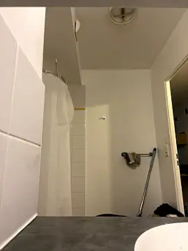 Snapshot of Renoirmonter chatting on 01-18-26, 09:35 Renoirmonter online show from 01-18-26, 09:35