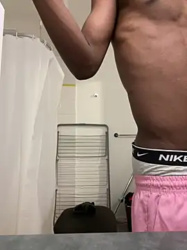 Snapshot of Renoirmonter chatting on 02-18-26, 03:08 Renoirmonter online show from 02-18-26, 03:08