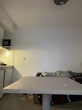 Snapshot of Renoirmonter chatting on 01-31-26, 07:12 Renoirmonter online show from 01-31-26, 07:12