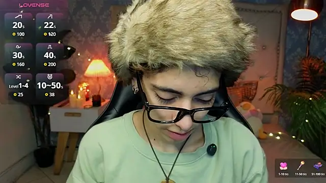 Snapshot of Matty_Sparkk chatting on 03-12-26, 12:53 Matty Sparkk online show from 03-12-26, 12:53