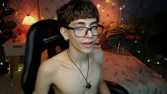 Snapshot of Matty_Sparkk chatting on 03-26-26, 01:09 Matty Sparkk online show from 03-26-26, 01:09