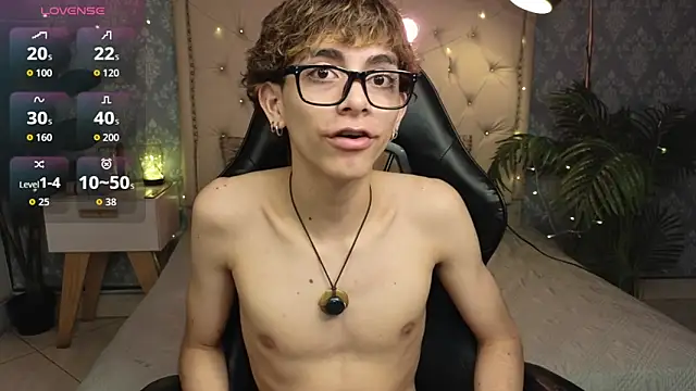 Snapshot of Matty_Sparkk chatting on 03-05-26, 12:57 Matty Sparkk online show from 03-05-26, 12:57