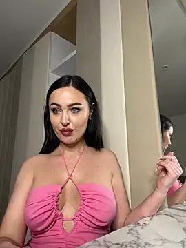 Snapshot of Black_swan7777 chatting on 02-24-26, 02:07 Black swan7777 online show from 02-24-26, 02:07