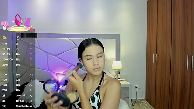 Danaa Rouse online show from 09-10-25, 07:13