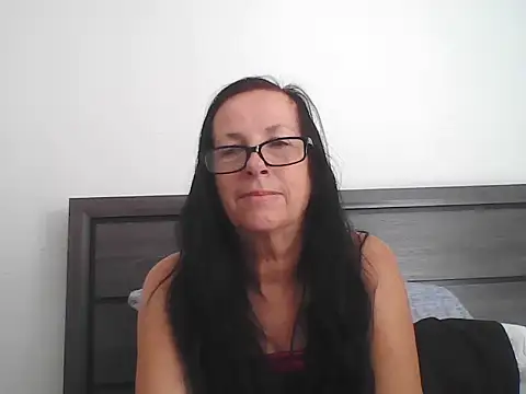 peachgoddess online show from 10-04-25, 03:46