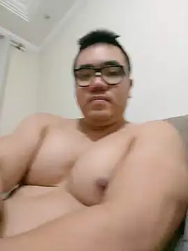 awesometeacher33 online show from 04-07-26, 05:26