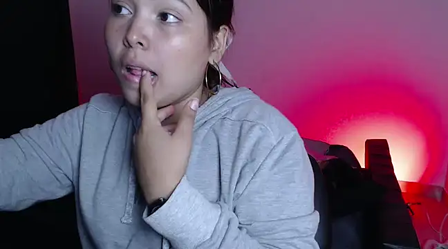 Snapshot of Ferchohotx chatting on 03-23-25, 03:21 Ferchohotx online show from 03-23-25, 03:21