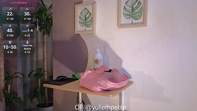 YuliethPetite online show from 01-18-26, 11:35